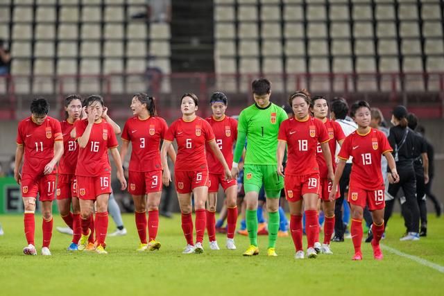 女大学生的采访